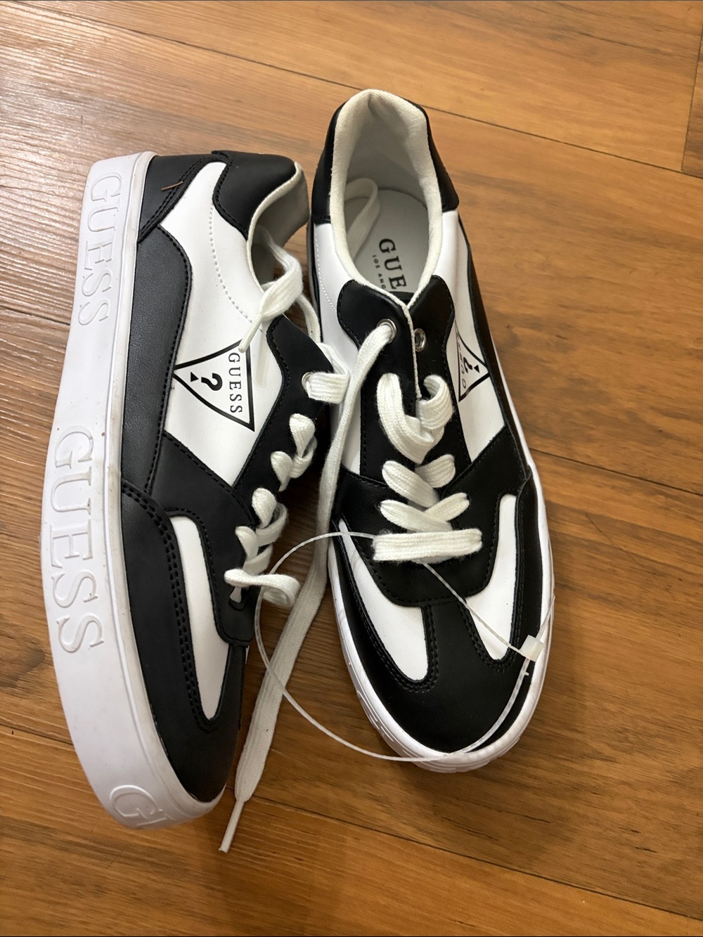 GUESS Black & White Low-Top Lace-Up Sneakers
